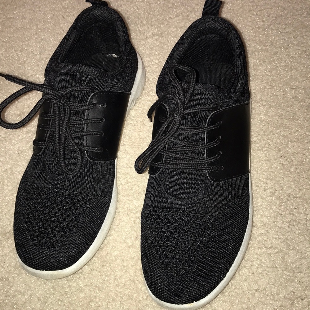 Mia Black Sneakers Size 7.5 Worn 1x
